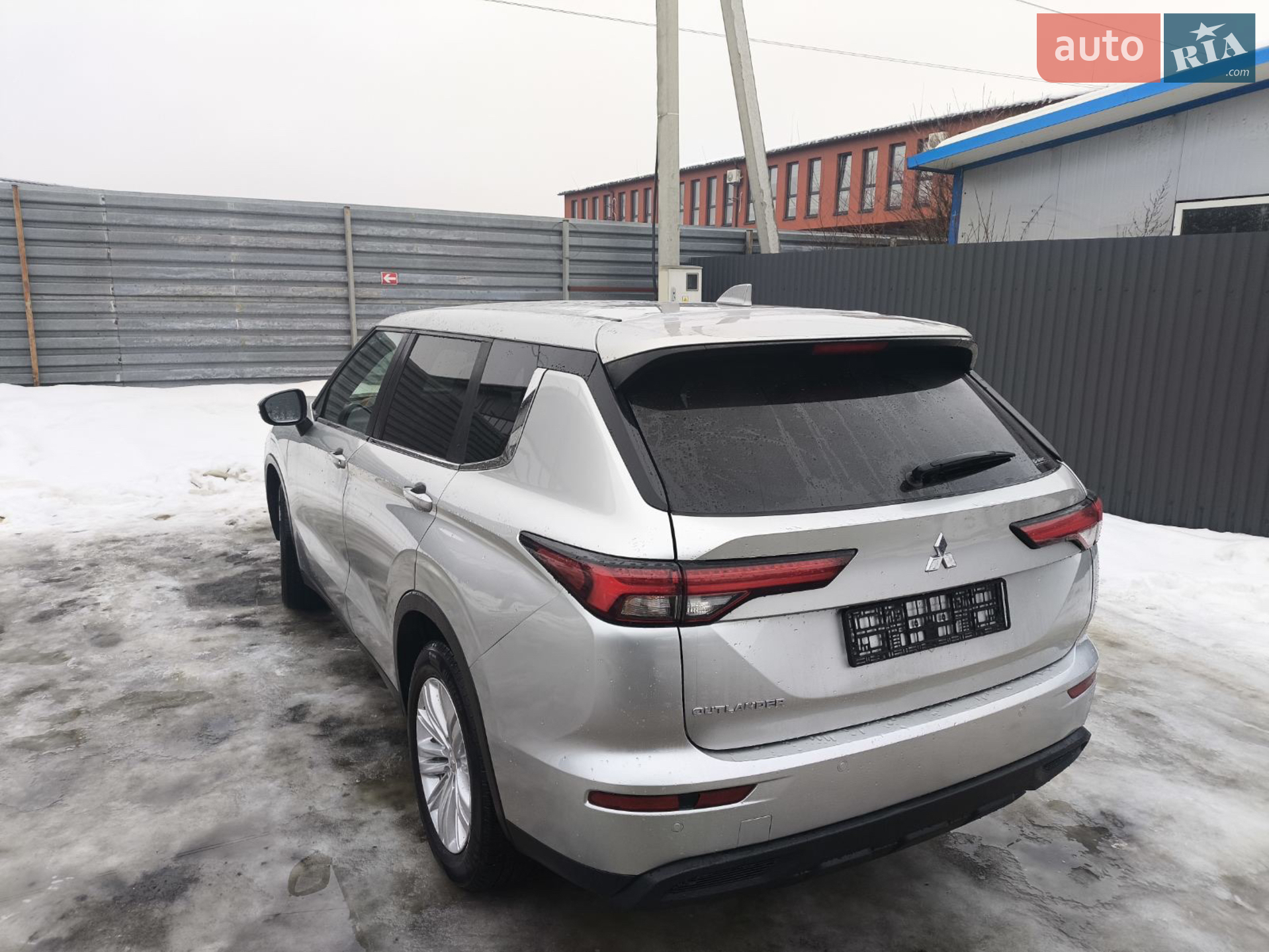 2021 Mitsubishi Outlander - мініатюра 9