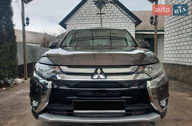 Позашляховик / Кросовер Mitsubishi Outlander 2017 в Зміїві