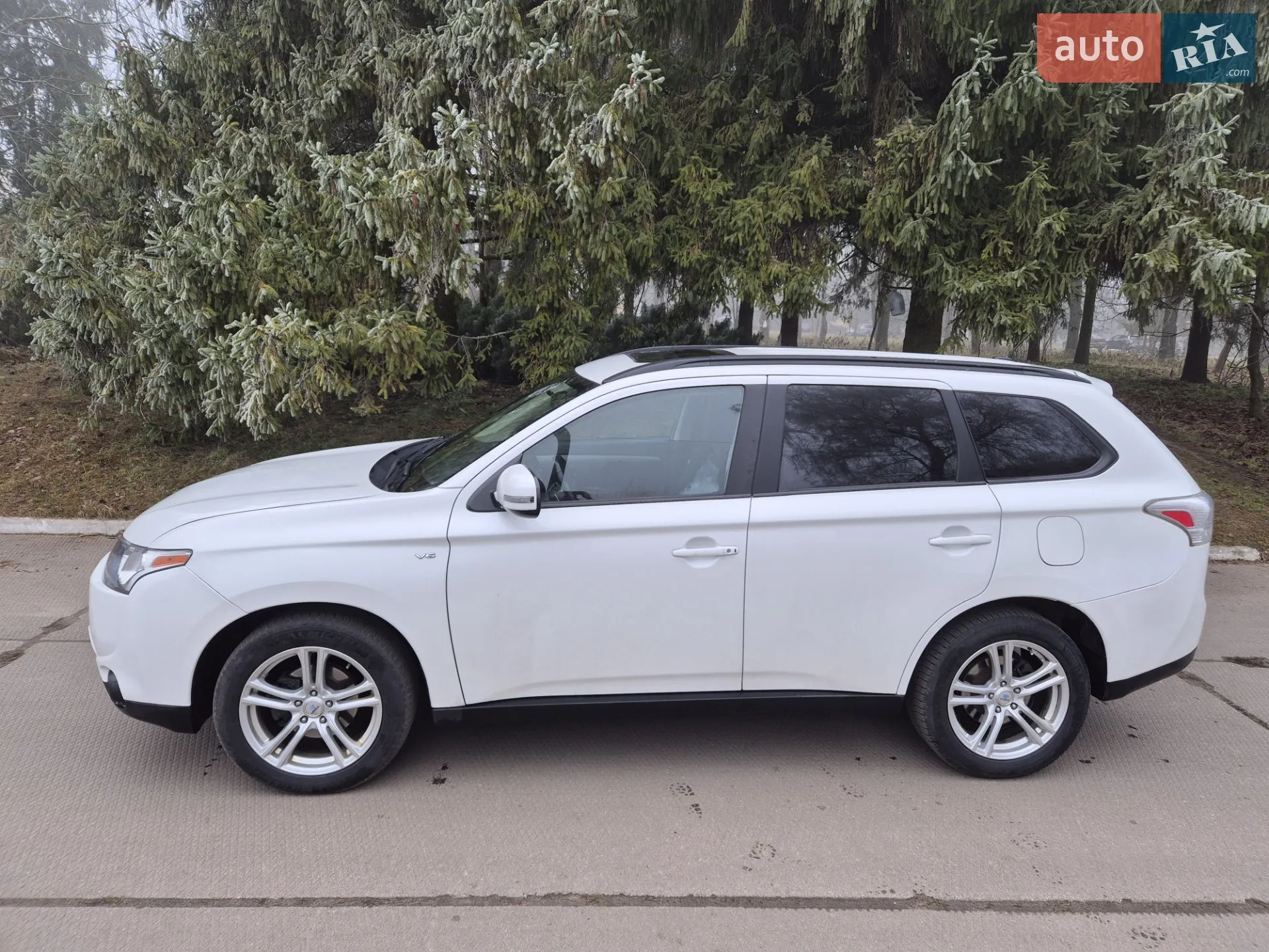 2013 Mitsubishi Outlander - мініатюра 6