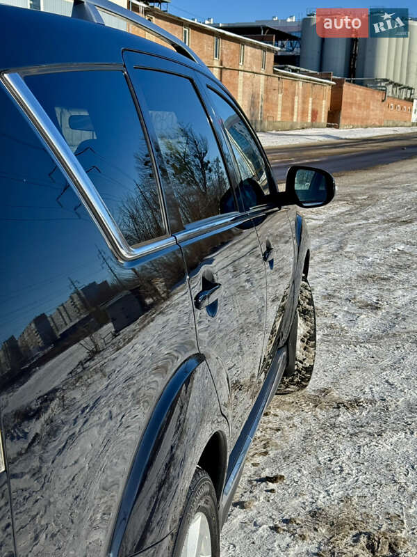 Внедорожник / Кроссовер Mitsubishi Outlander 2010 в Полтаве