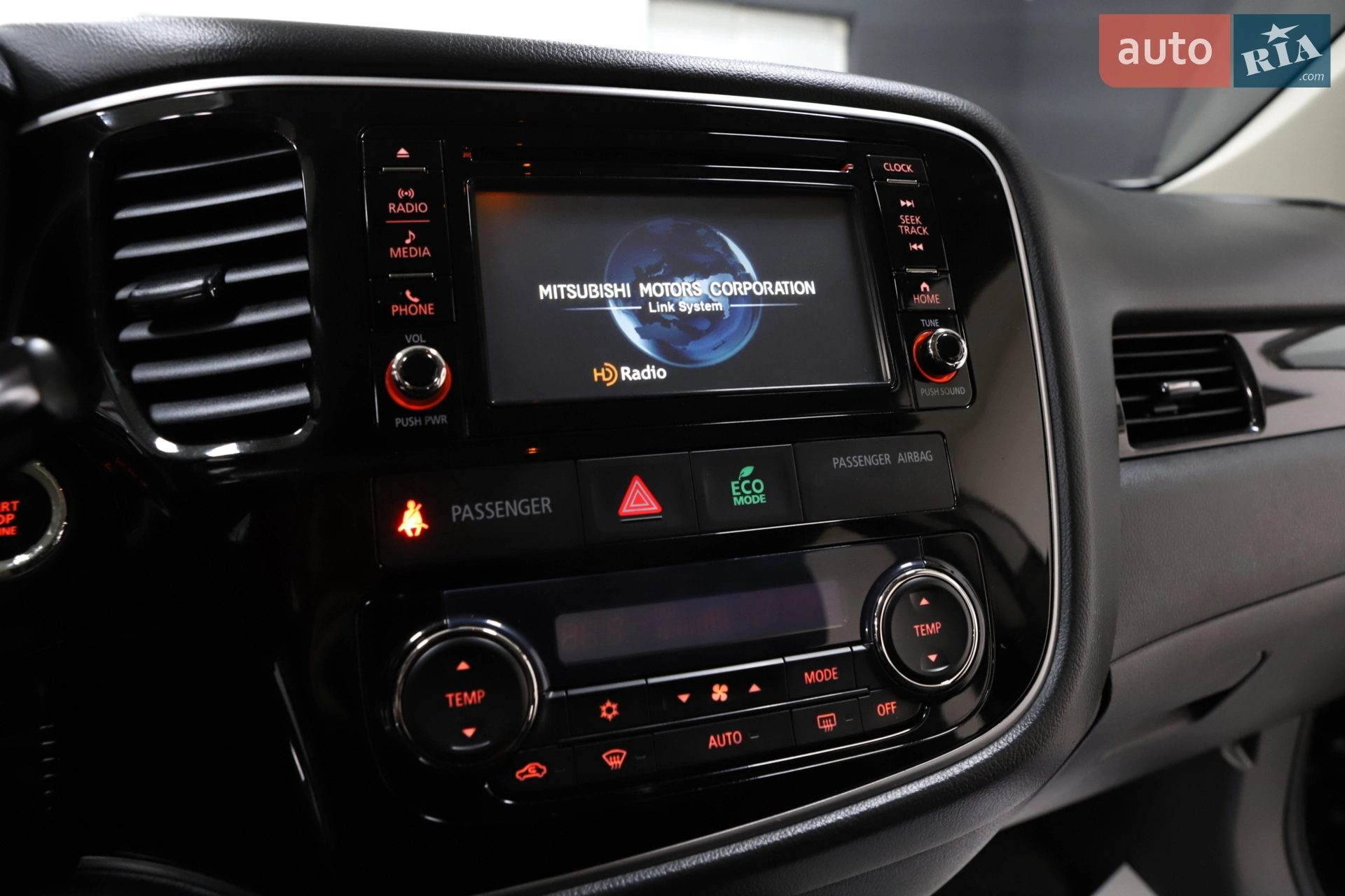 2017 Mitsubishi Outlander - мініатюра 67