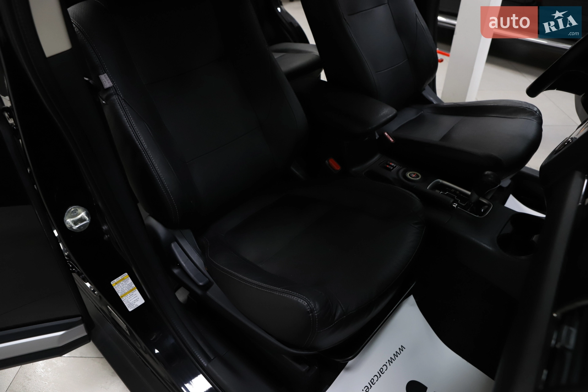 2017 Mitsubishi Outlander - мініатюра 82