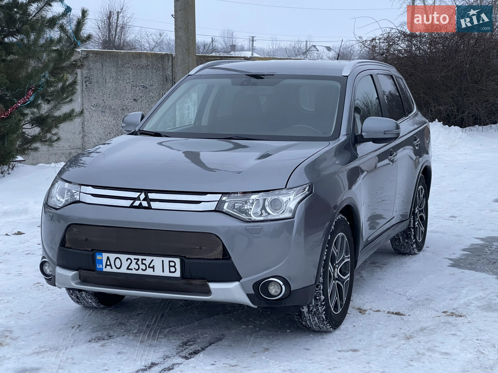 2014 Mitsubishi Outlander - фото 1