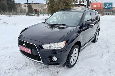 Внедорожник / Кроссовер Mitsubishi Outlander 2012 в Калуше