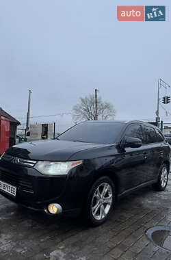 Позашляховик / Кросовер Mitsubishi Outlander 2013 в Полтаві