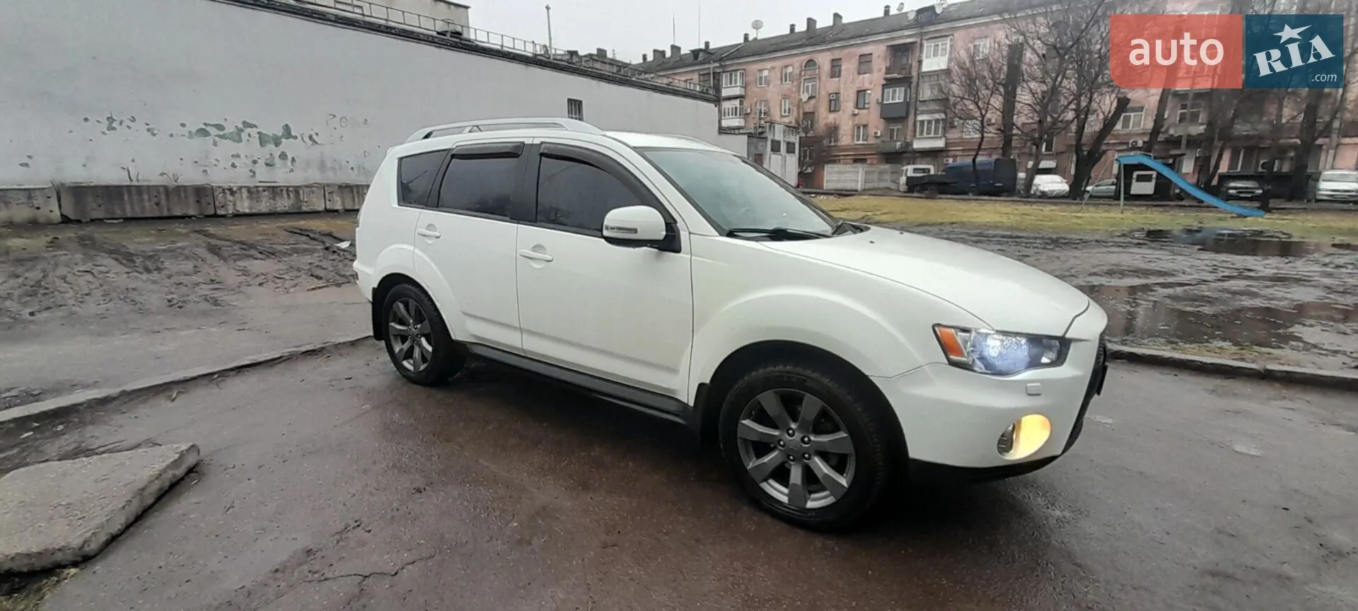 2010 Mitsubishi Outlander - мініатюра 4