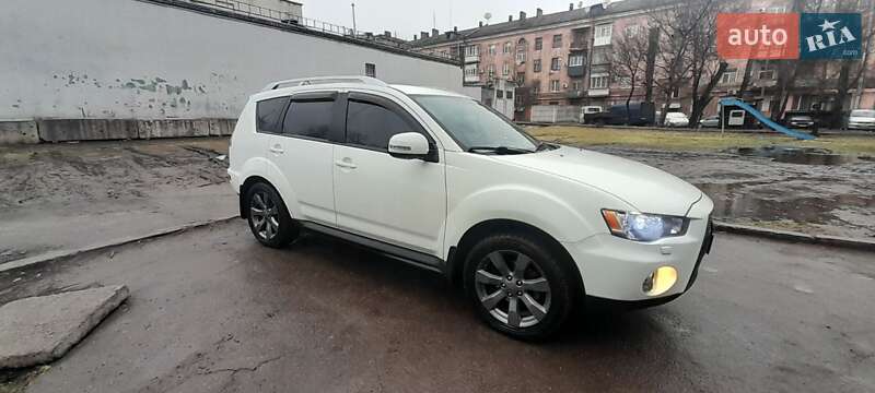Внедорожник / Кроссовер Mitsubishi Outlander 2010 в Богуславе фото 4 Внедорожник / Кроссовер Mitsubishi Outlander 2010 в Богуславе