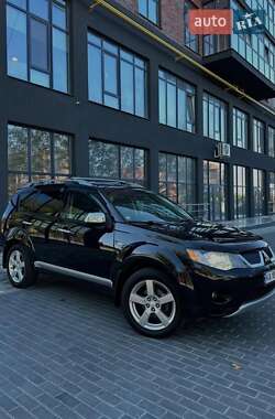 Внедорожник / Кроссовер Mitsubishi Outlander 2007 в Карловке