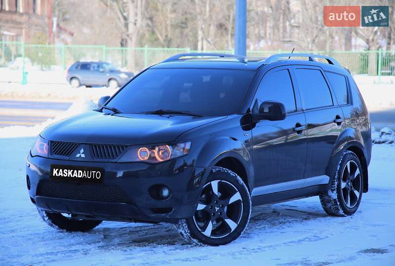 Позашляховик / Кросовер Mitsubishi Outlander 2008 в Харкові
