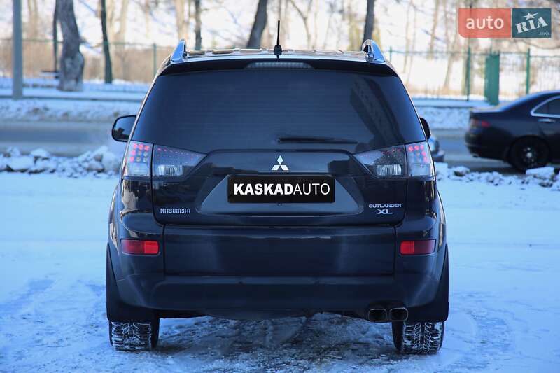 Позашляховик / Кросовер Mitsubishi Outlander 2008 в Харкові