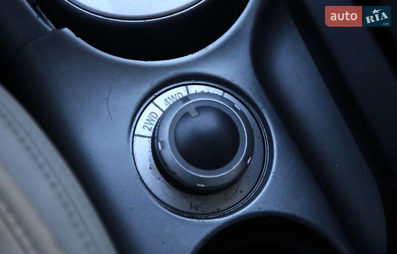 Позашляховик / Кросовер Mitsubishi Outlander 2008 в Харкові