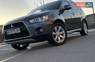 Внедорожник / Кроссовер Mitsubishi Outlander 2011 в Одессе