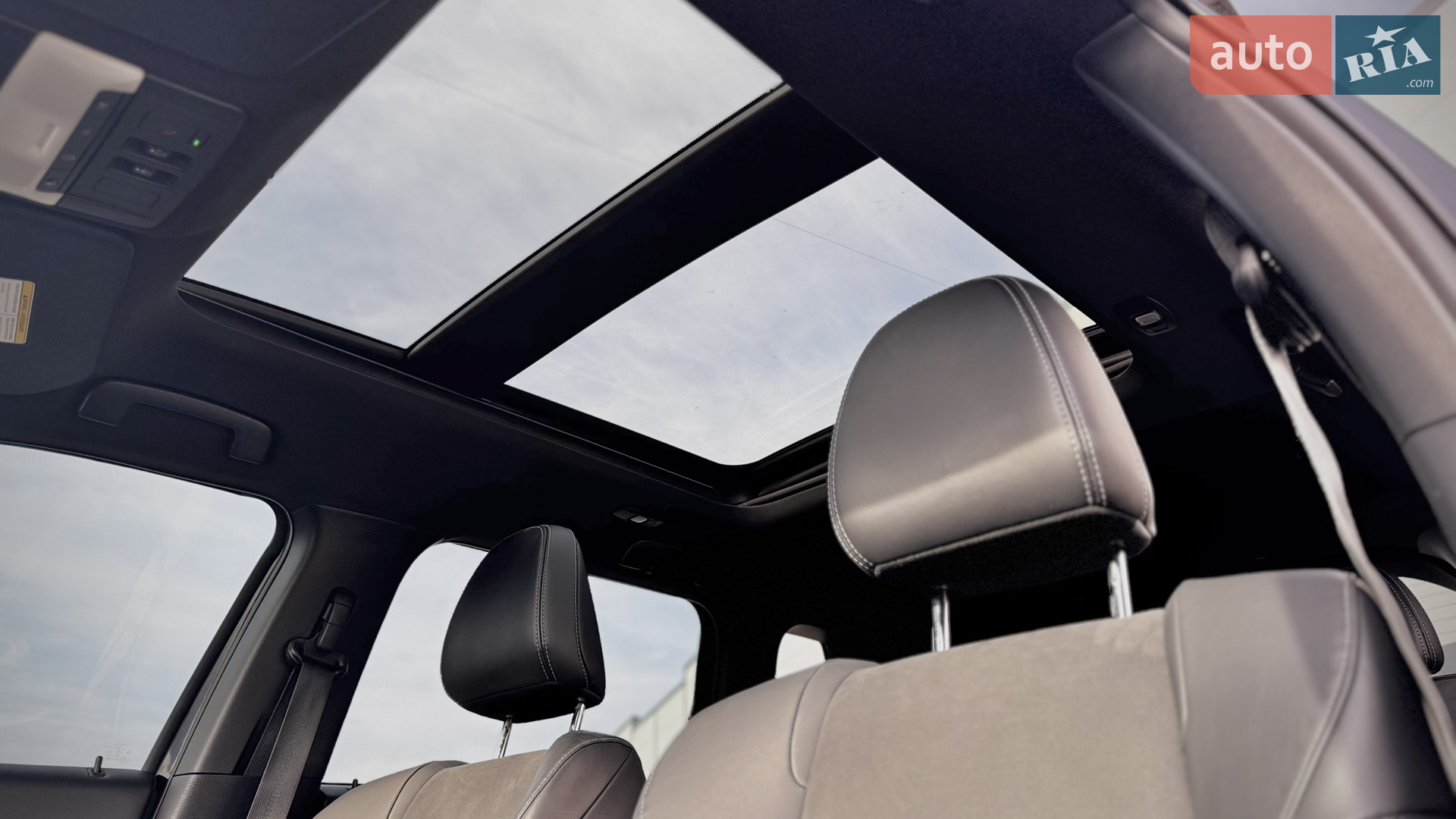 2021 Mitsubishi Outlander - мініатюра 15