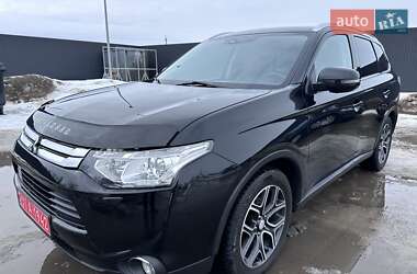 Внедорожник / Кроссовер Mitsubishi Outlander 2014 в Козове