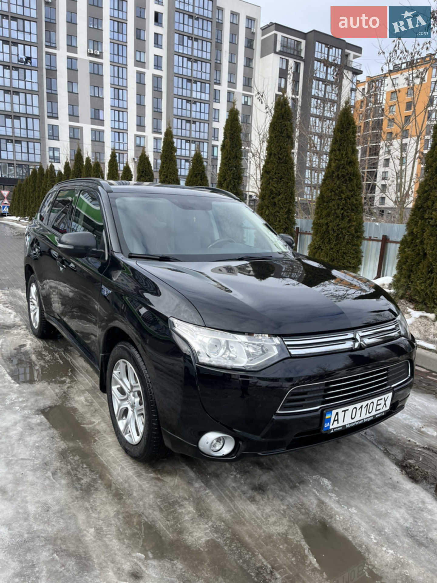 2014 Mitsubishi Outlander - мініатюра 2