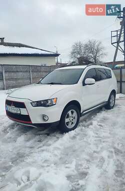 Позашляховик / Кросовер Mitsubishi Outlander 2012 в Ніжині