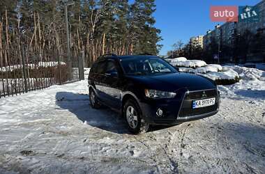 Внедорожник / Кроссовер Mitsubishi Outlander 2011 в Киеве