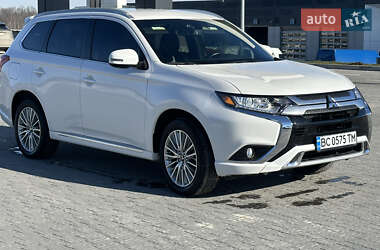 Позашляховик / Кросовер Mitsubishi Outlander 2021 в Львові