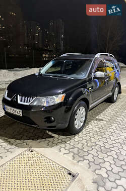 Внедорожник / Кроссовер Mitsubishi Outlander 2008 в Киеве