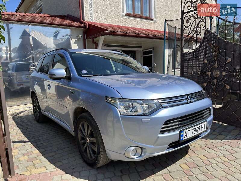 Mitsubishi Outlander 2013