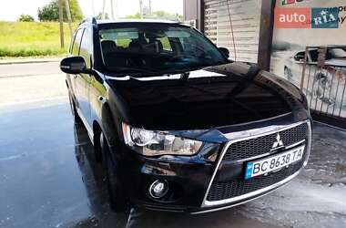 Позашляховик / Кросовер Mitsubishi Outlander 2010 в Золочеві