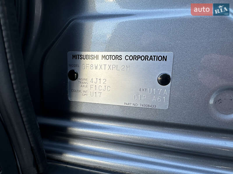 Внедорожник / Кроссовер Mitsubishi Outlander 2018 в Киеве