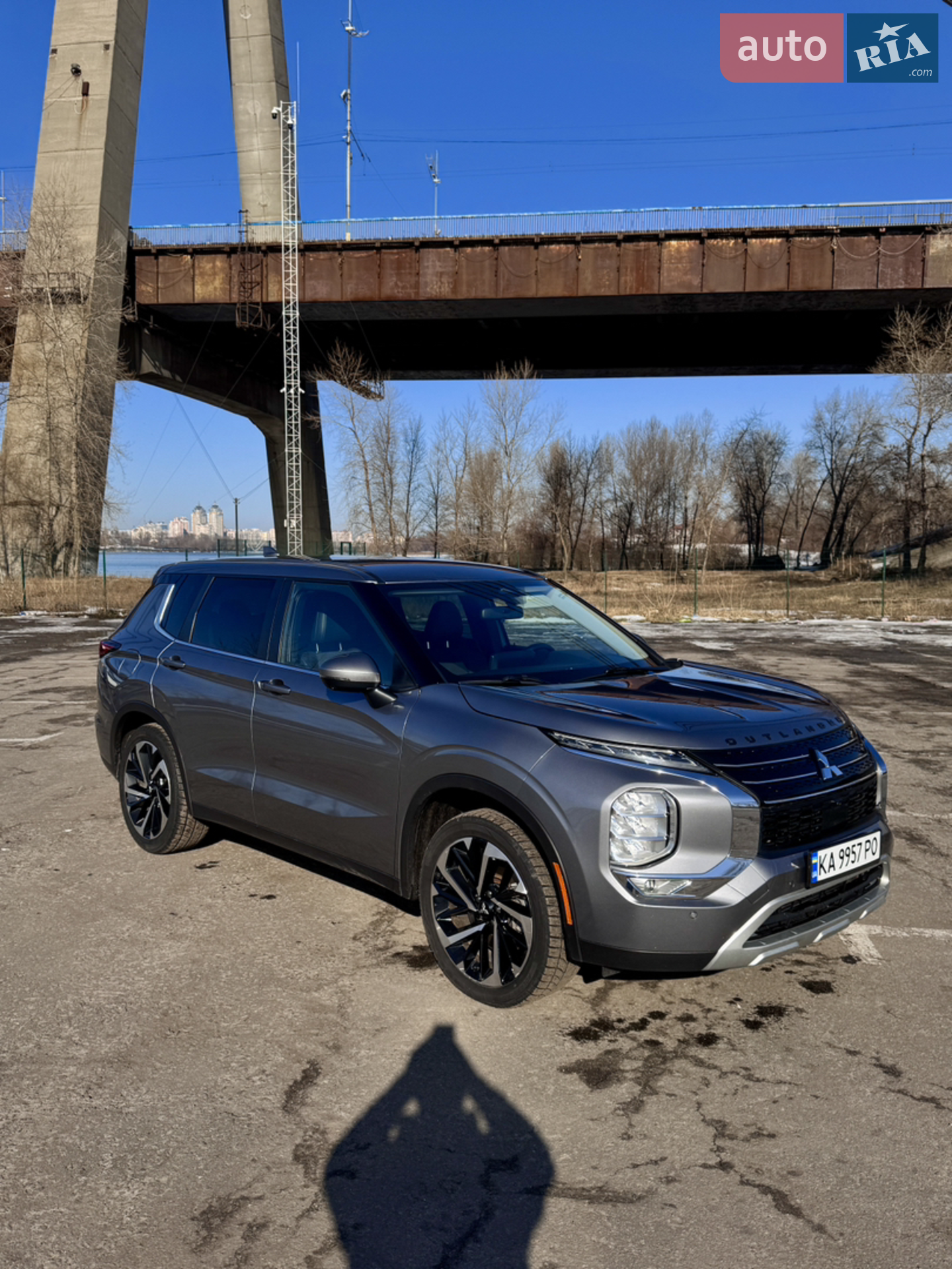 2021 Mitsubishi Outlander - мініатюра 3