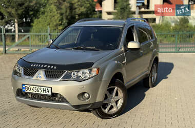 Позашляховик / Кросовер Mitsubishi Outlander 2007 в Радивиліві