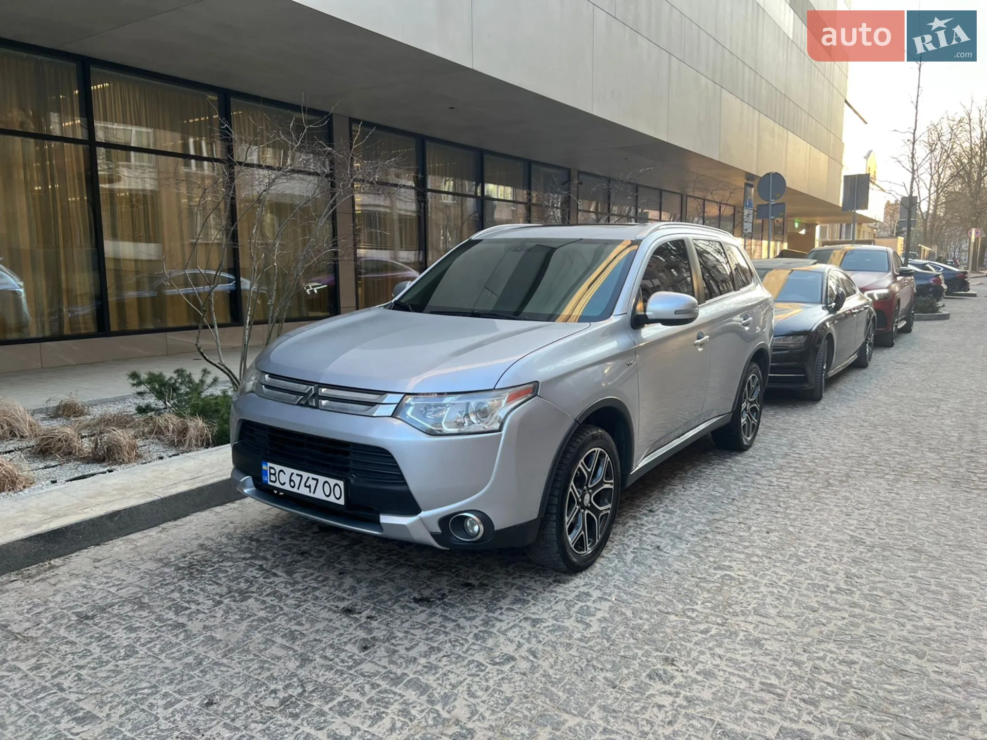 2014 Mitsubishi Outlander - мініатюра 6