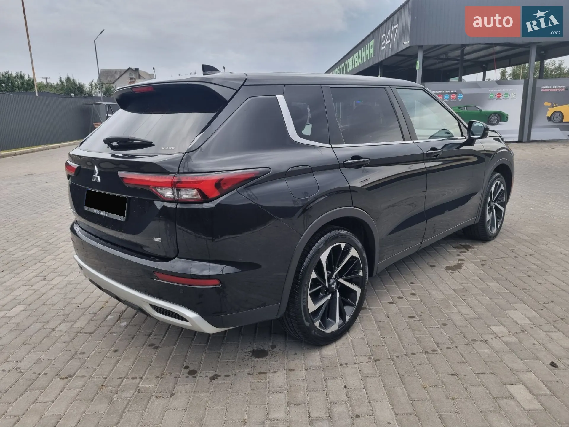 2022 Mitsubishi Outlander - мініатюра 9