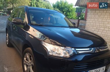 Внедорожник / Кроссовер Mitsubishi Outlander 2013 в Попельне