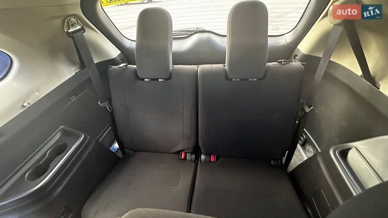 Внедорожник / Кроссовер Mitsubishi Outlander 2016 в Житомире