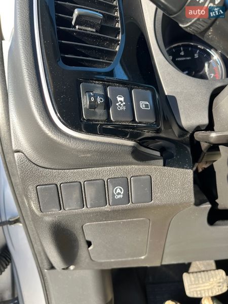 Внедорожник / Кроссовер Mitsubishi Outlander 2013 в Луцке