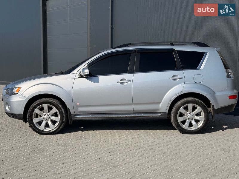 Внедорожник / Кроссовер Mitsubishi Outlander 2011 в Львове