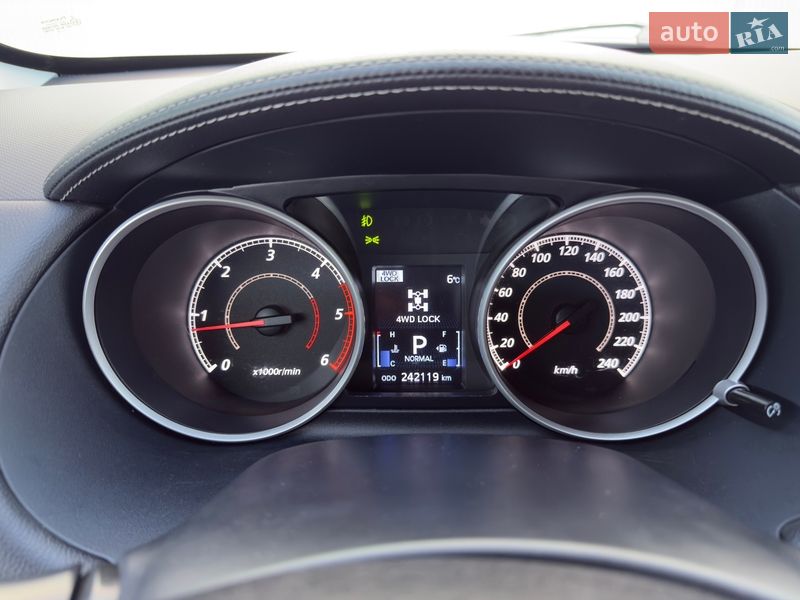 Внедорожник / Кроссовер Mitsubishi Outlander 2011 в Львове