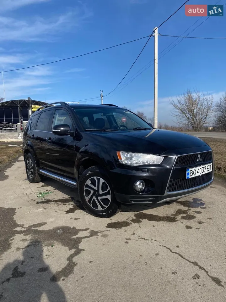 2013 Mitsubishi Outlander - мініатюра 18