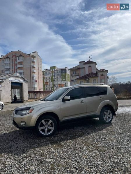 Внедорожник / Кроссовер Mitsubishi Outlander 2008 в Стрые