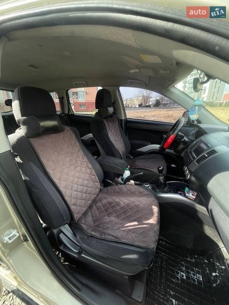 Внедорожник / Кроссовер Mitsubishi Outlander 2008 в Стрые