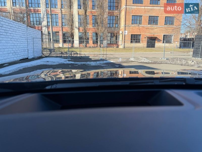 Внедорожник / Кроссовер Mitsubishi Outlander 2024 в Киеве