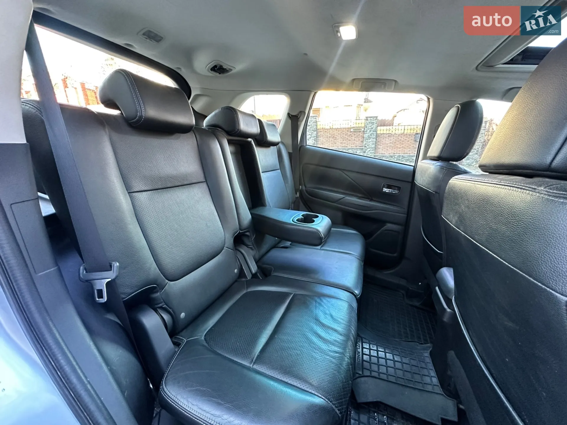 2012 Mitsubishi Outlander - мініатюра 17
