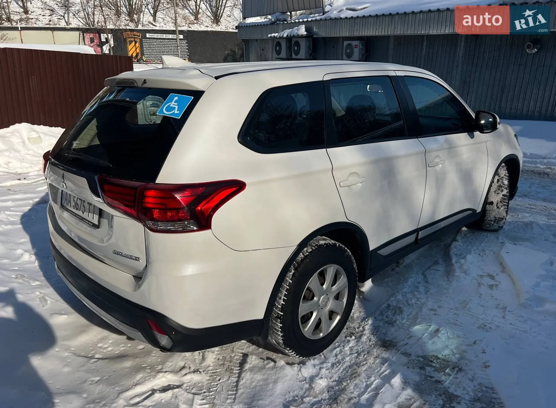2018 Mitsubishi Outlander - мініатюра 5