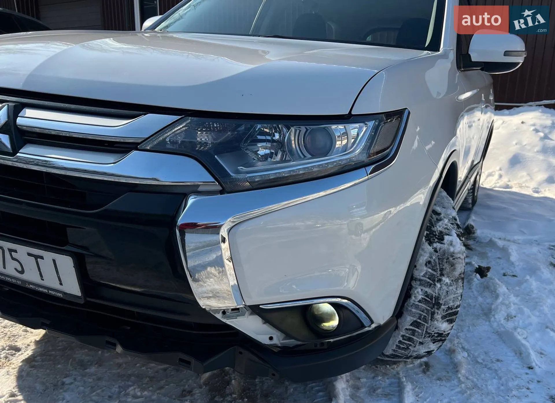 2018 Mitsubishi Outlander - мініатюра 11