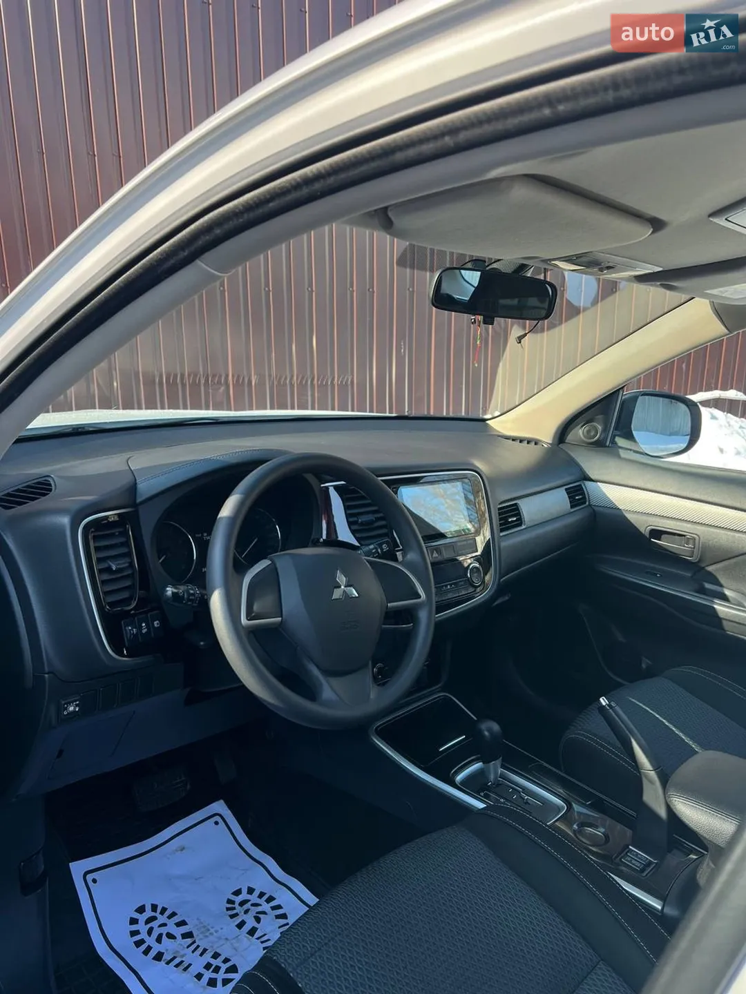 2018 Mitsubishi Outlander - мініатюра 13