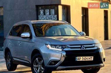 Позашляховик / Кросовер Mitsubishi Outlander 2016 в Києві