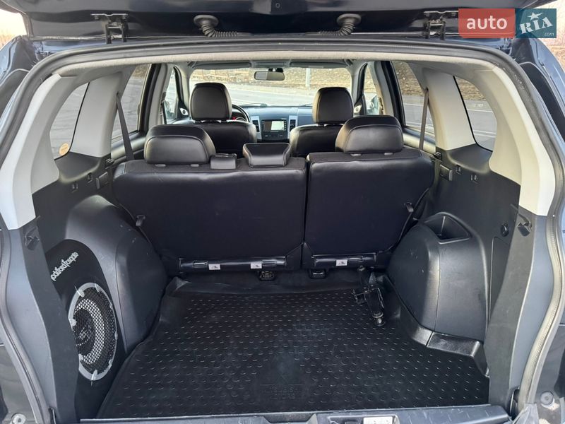 Внедорожник / Кроссовер Mitsubishi Outlander 2011 в Полтаве