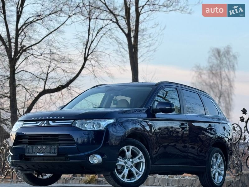 Позашляховик / Кросовер Mitsubishi Outlander 2013 в Дрогобичі