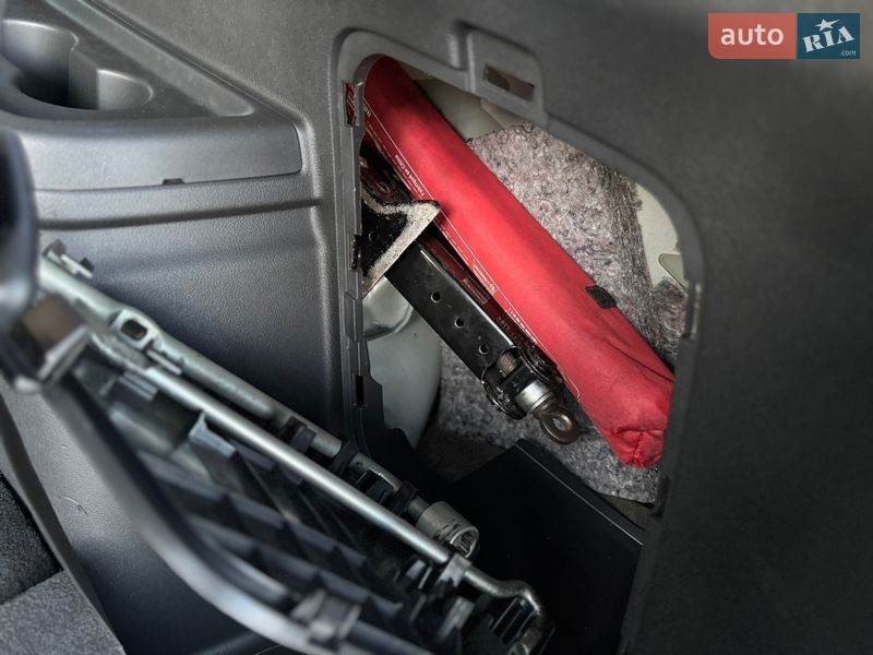 Позашляховик / Кросовер Mitsubishi Outlander 2013 в Дрогобичі