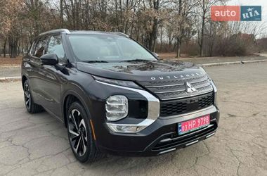 Внедорожник / Кроссовер Mitsubishi Outlander 2021 в Луцке