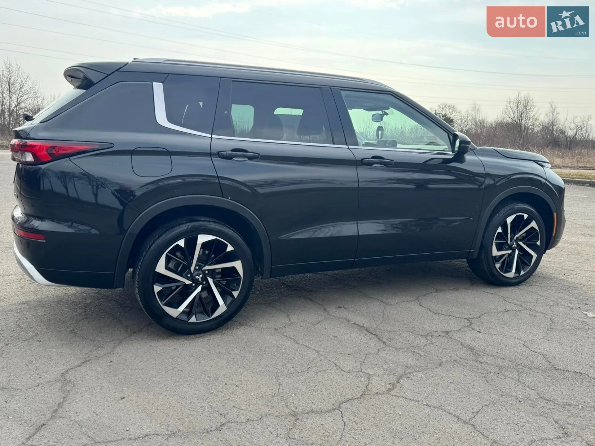 2021 Mitsubishi Outlander - мініатюра 19