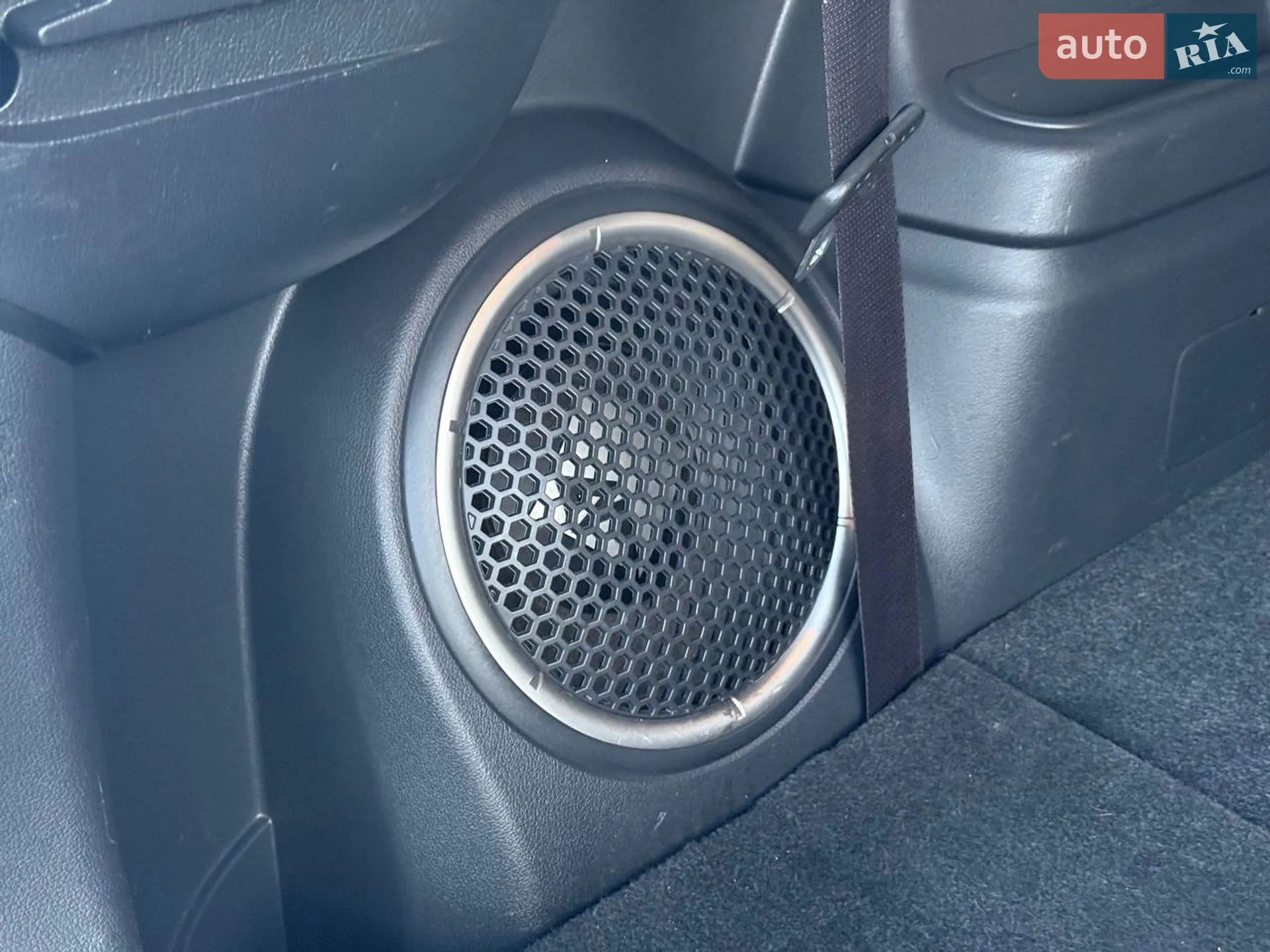 2015 Mitsubishi Outlander - мініатюра 37